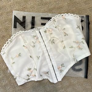 Floral Embroidery Top